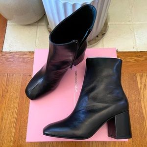 “Intentionally ____ “ Janetta Boot Size 9